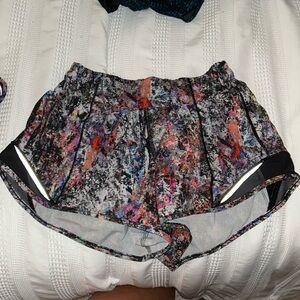 lululemon hotty hot shorts